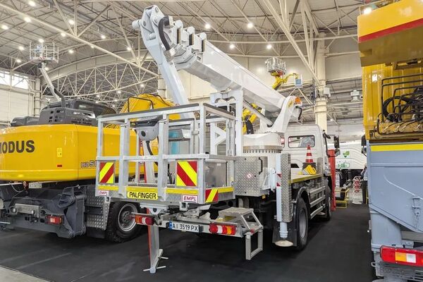 Автогідропідіймач Palfinger P300KS