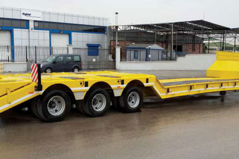 Полуприцеп GT Semi Trailer Низкорамный, 3 оси