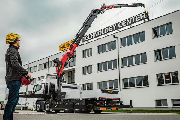 Кран-маніпулятор Palfinger PK 1050 TEC