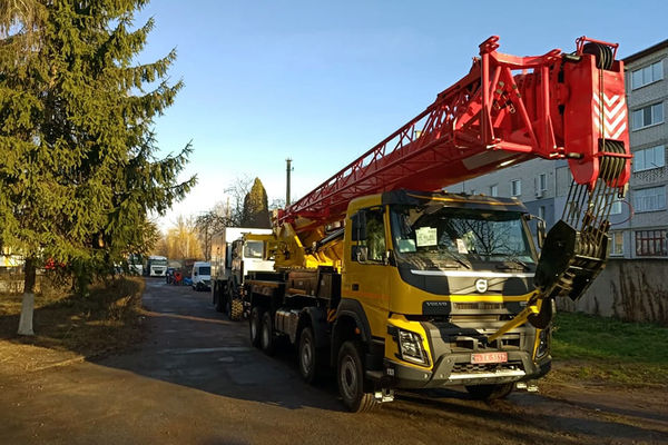Автокран Palfinger Sany SPC 400 на базе Volvo