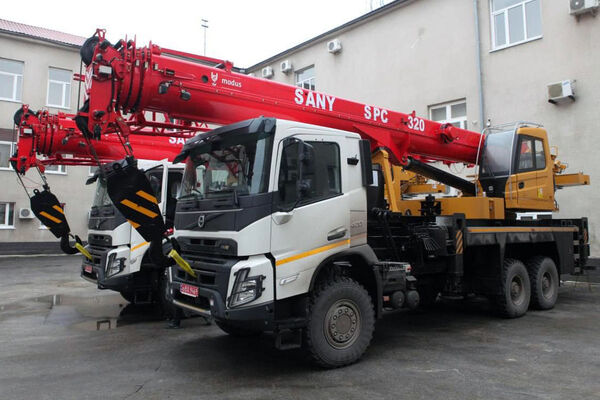 АО ХАРЬКОВОБЛЭНЕРГО получило еще два мощных автокрана от УМЗ МОДУС