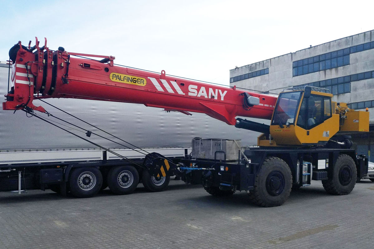 Нефтедобывающая, морская и речная отрасли Украины будут пользоваться кранами Palfinger Sany