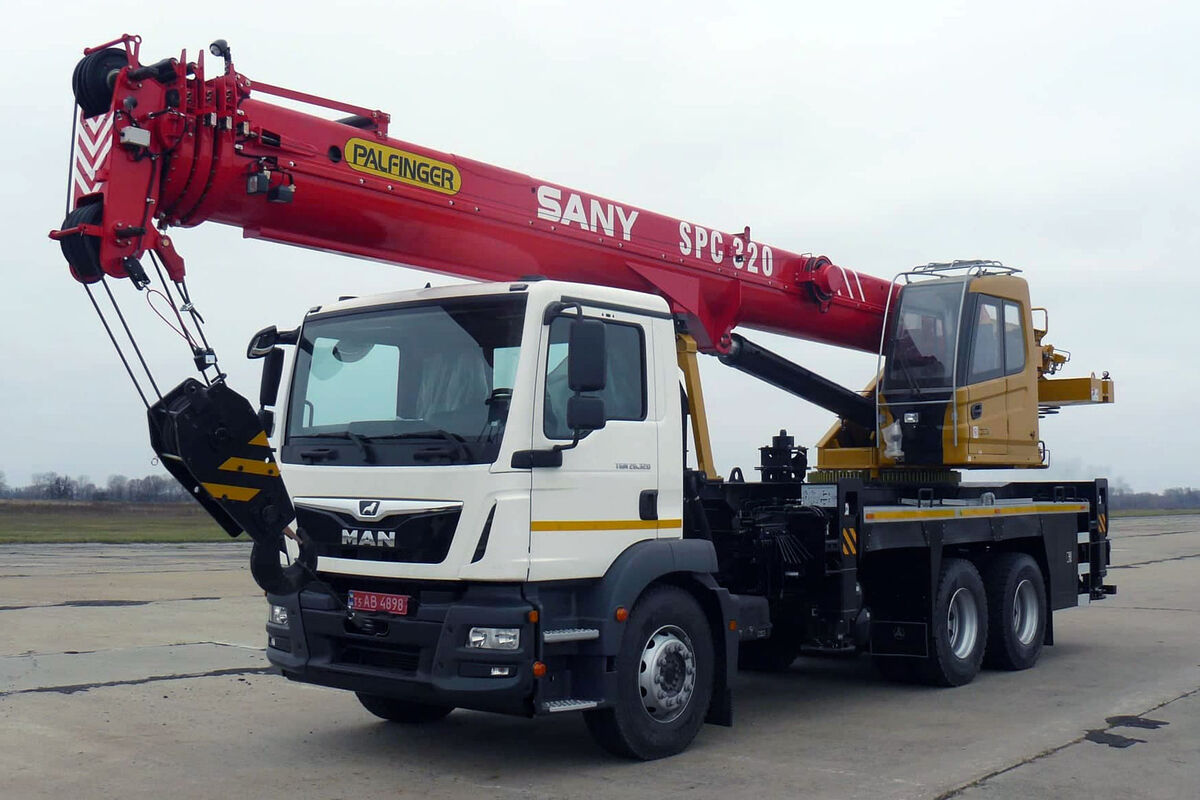 Столична компанія з обслуговування електромереж придбала 32-тонний автокран Palfinger Sany SPC 320