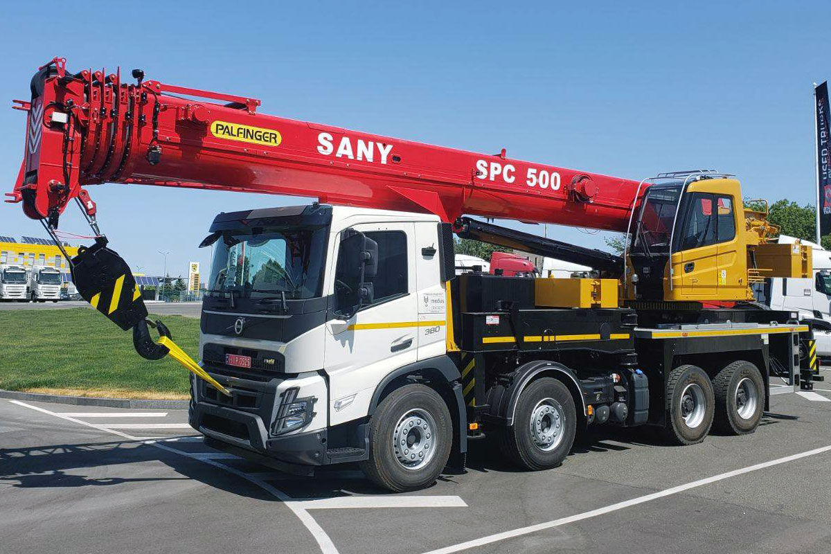 Украинские энергетики получат новый 50-тонный автокран на базе 4-осного VOLVO