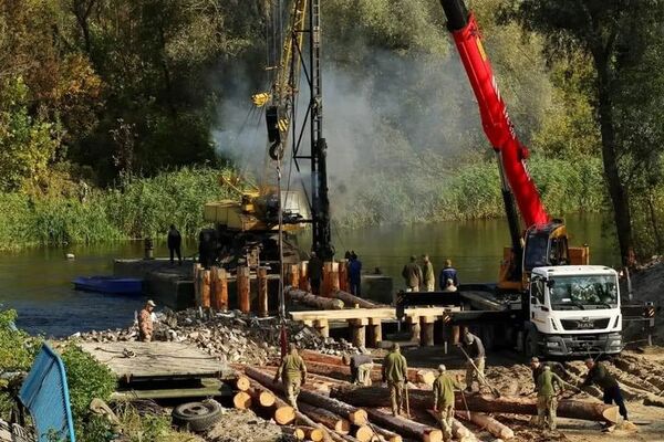 Автокран Palfinger Sany SPC 320 бере участь у відновленні України