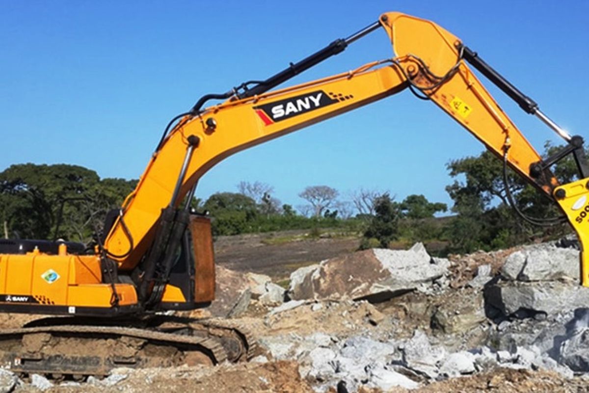 Разновидности экскаваторов для строительства дорог и рытья коммуникаций