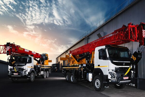 В нефтегазовой отрасли будуть работать 7 новых 25-тонных автокранов Palfinger Sany на базе Volvo