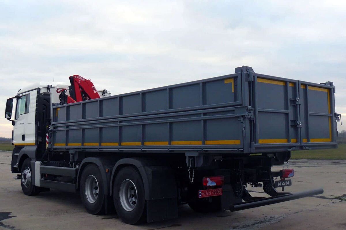 Тернопольводоканал получил самосвал с крано-манипуляторной установкой FASSI на базе MAN